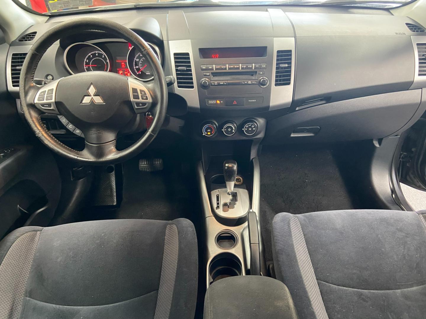 2012 GREY Mitsubishi Outlander ES 2WD (JA4AS2AW9CU) with an 2.4L L4 DOHC 16V engine, Continuously Variable Transmission transmission, located at 533 S West End Blvd., Quakertown, PA, 18951, (877) 257-4995, 40.343994, -75.303604 - Photo#7