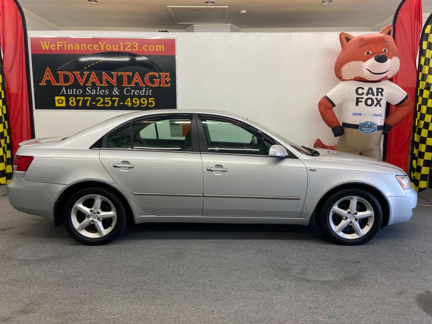 2007 SILVER Hyundai Sonata LTD XM (5NPEU46F17H) with an 3.3L V6 DOHC 24V engine, 5-Speed Automatic Overdrive transmission, located at 533 S West End Blvd., Quakertown, PA, 18951, (877) 257-4995, 40.343994, -75.303604 - Photo#0