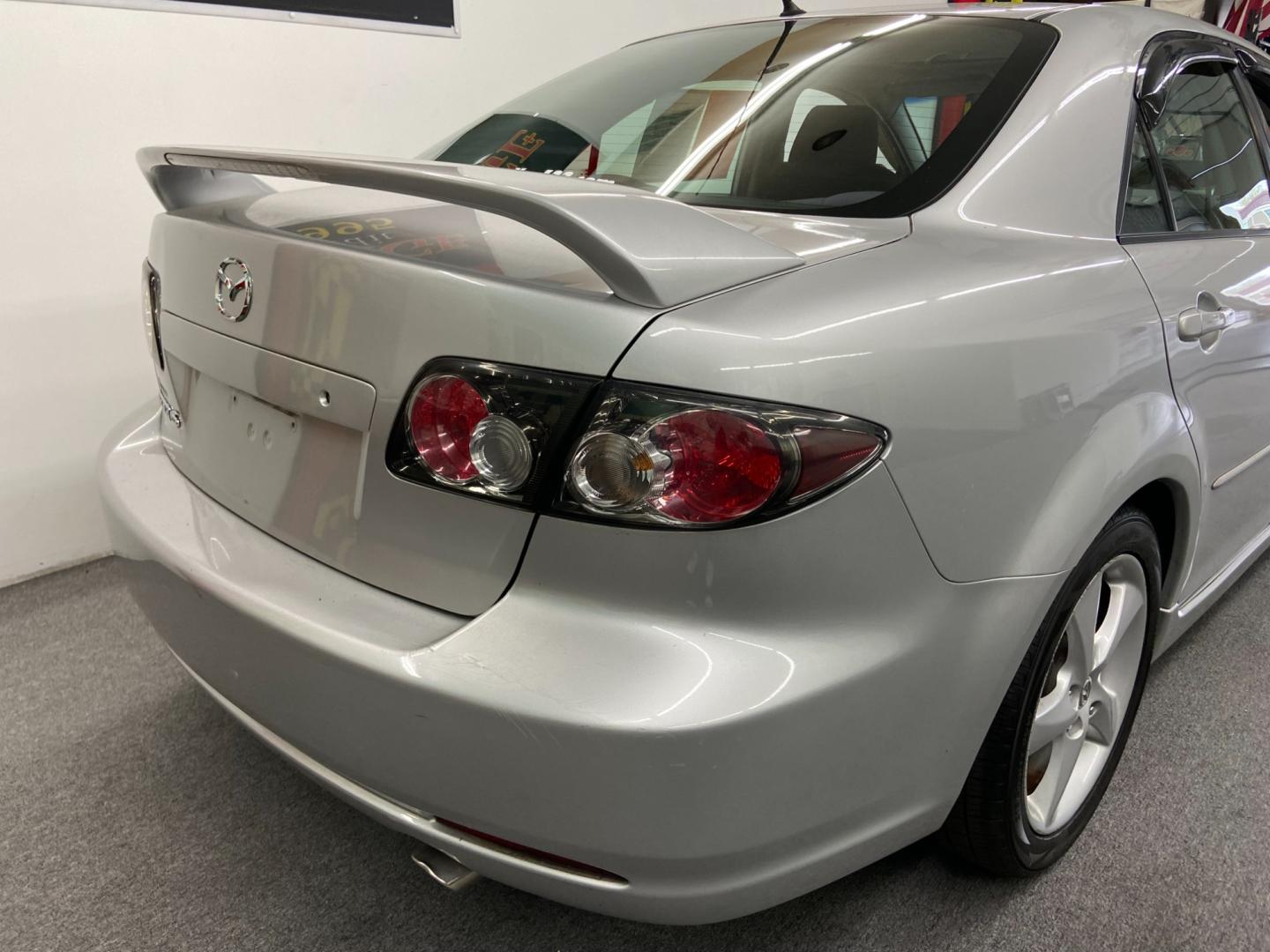 2008 SILVER Mazda MAZDA6 i Sports Sedan Grand Touring (1YVHP80C985) with an 2.3L L4 DOHC 16V engine, located at 533 S West End Blvd., Quakertown, PA, 18951, (877) 257-4995, 40.343994, -75.303604 - INCLUDED IN THE SALE PRICE OF EVERY VEHICLE: 48 Hour Money Back Guarantee 6 Month - 6,000 Mile Warranty Brand New PA State Inspection & Emission $10 Oil Changes for the Life of the Loan Complete CARFAX - Photo#2