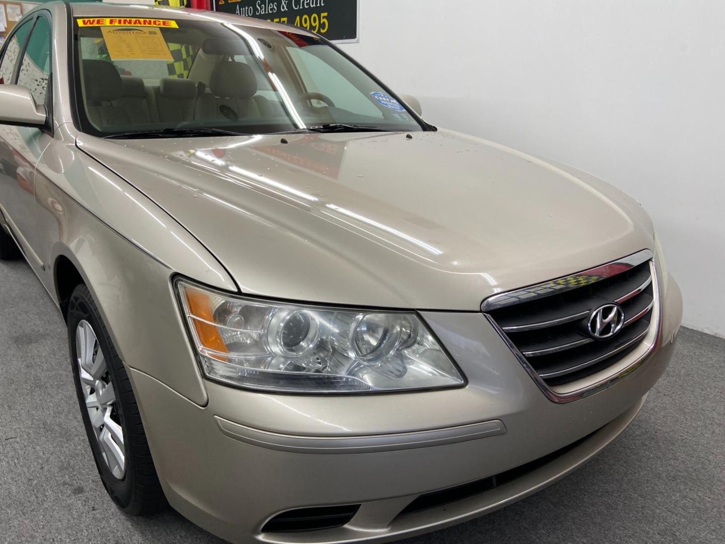 2009 TAN Hyundai Sonata GLS (5NPET46C09H) with an 2.4L L4 DOHC 16V engine, located at 533 S West End Blvd., Quakertown, PA, 18951, (877) 257-4995, 40.343994, -75.303604 - Photo#1