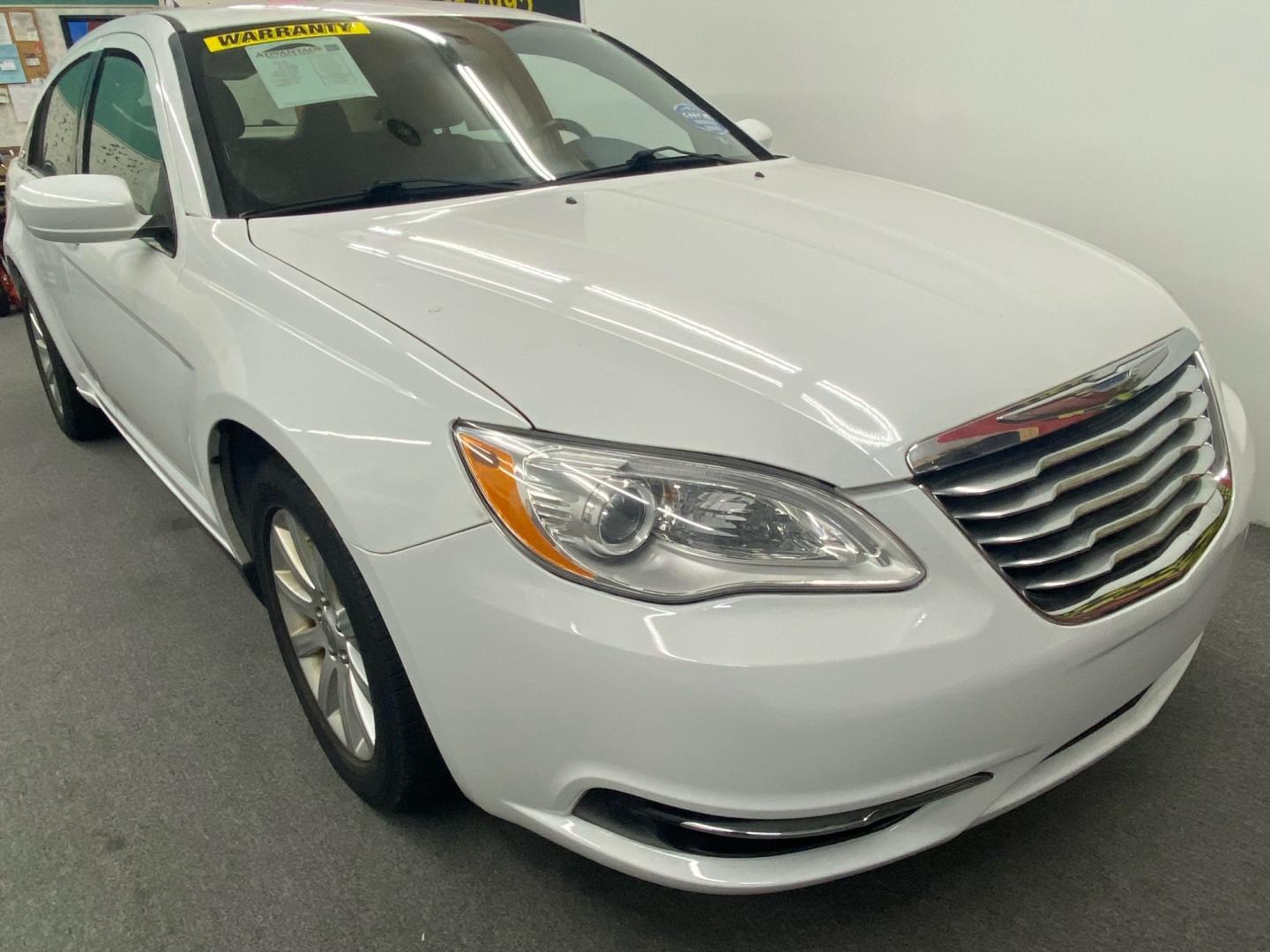 2012 White /Tan Chrysler 200 (1C3CCBBB8CN) , located at 533 S West End Blvd., Quakertown, PA, 18951, (877) 257-4995, 40.343994, -75.303604 - Photo#1