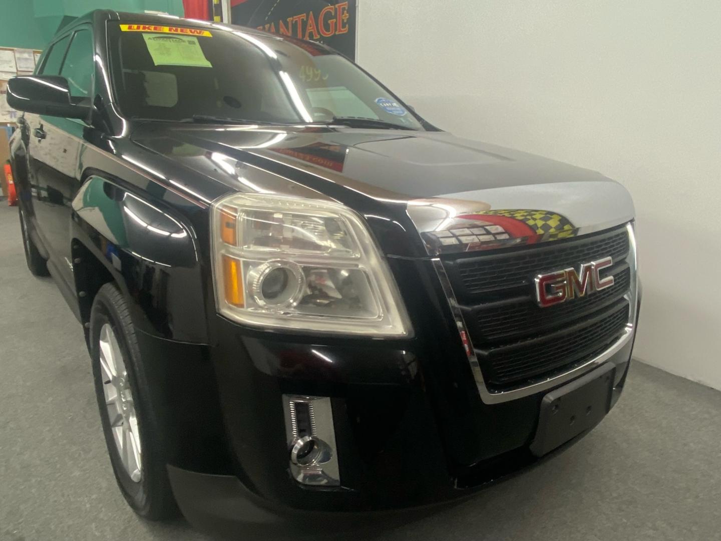 2011 BLACK /GRAY GMC Terrain SLE1 AWD (2CTFLREC2B6) with an 2.4L L4 DOHC 16V engine, 6-Speed Automatic transmission, located at 533 S West End Blvd., Quakertown, PA, 18951, (877) 257-4995, 40.343994, -75.303604 - Photo#2