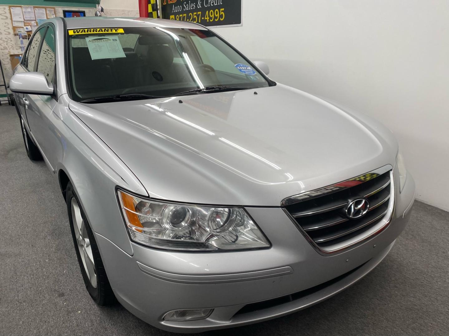 2009 GRAY /BLACK Hyundai Sonata (5NPEU46F09H) , located at 533 S West End Blvd., Quakertown, PA, 18951, (877) 257-4995, 40.343994, -75.303604 - INCLUDED IN THE SALE PRICE OF EVERY VEHICLE: 48 Hour Money Back Guarantee 6 Month - 6,000 Mile Warranty Brand New PA State Inspection & Emission $10 Oil Changes for the Life of the Loan Complete CARFAX - Photo#2