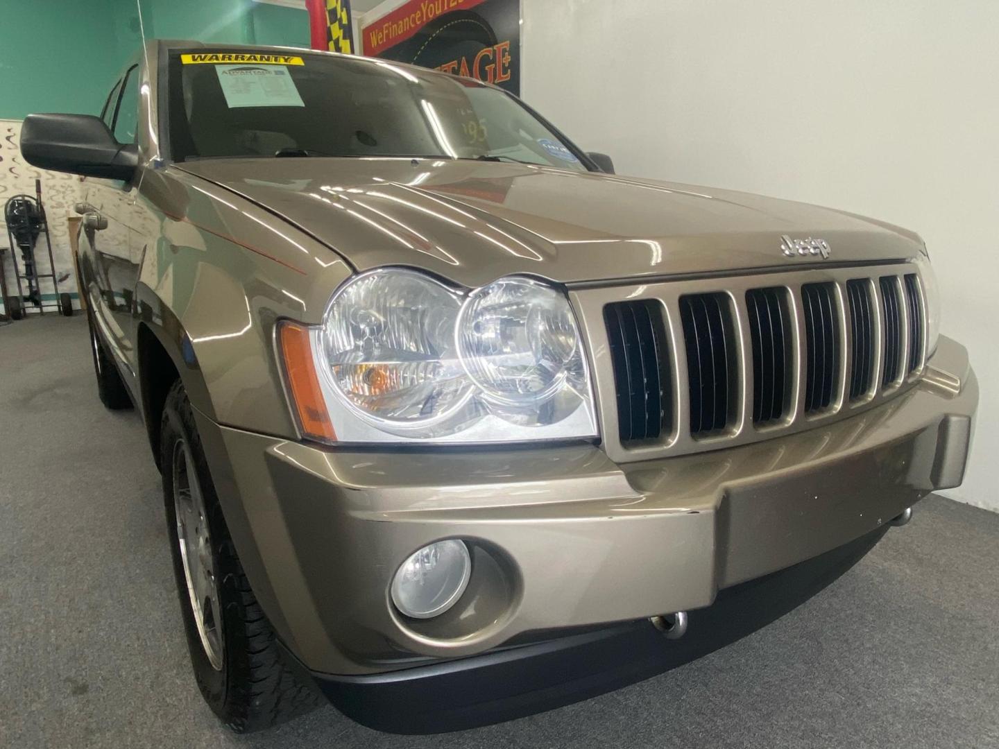 2006 /Tan Jeep Grand Cherokee Laredo 4WD (1J4HR48N46C) with an 4.7L V8 SOHC 16V engine, 5-Speed Automatic Overdrive transmission, located at 533 S West End Blvd., Quakertown, PA, 18951, (877) 257-4995, 40.343994, -75.303604 - INCLUDED IN THE SALE PRICE OF EVERY VEHICLE: 48 Hour Money Back Guarantee 6 Month - 6,000 Mile Warranty Brand New PA State Inspection & Emission $10 Oil Changes for the Life of the Loan Complete CARFAX - Photo#2