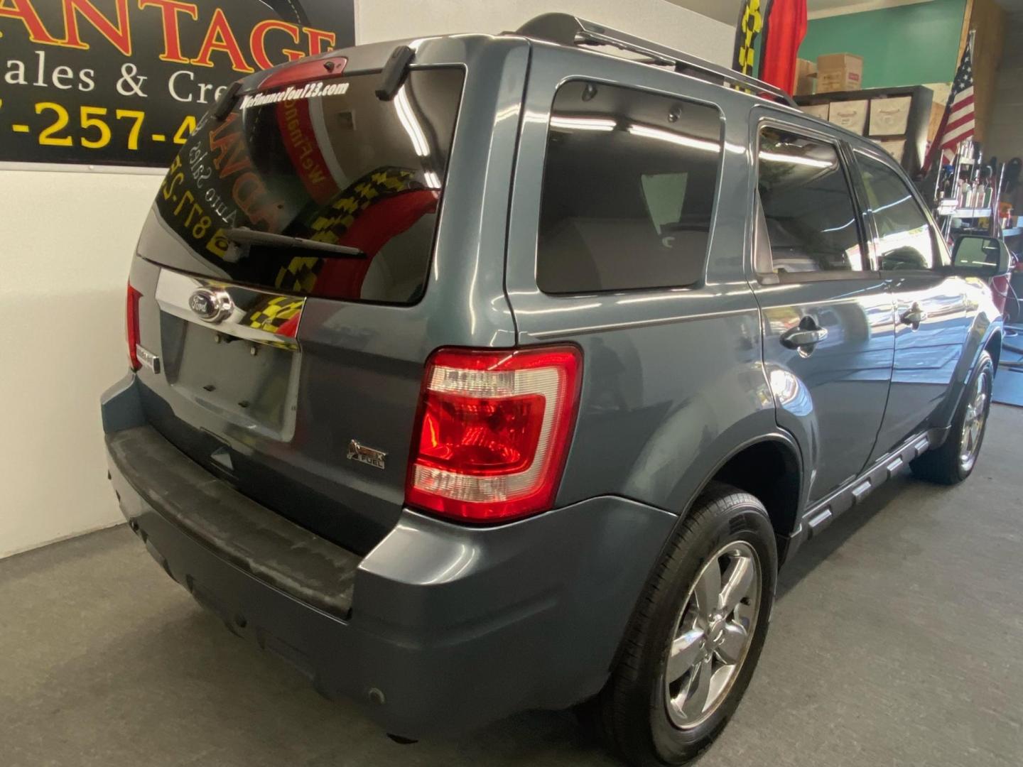 2011 BLUE /Gray Ford Escape Limited 4WD (1FMCU9EG2BK) with an 3.0L V6 DOHC 24V engine, 6-Speed Automatic transmission, located at 533 S West End Blvd., Quakertown, PA, 18951, (877) 257-4995, 40.343994, -75.303604 - Photo#2