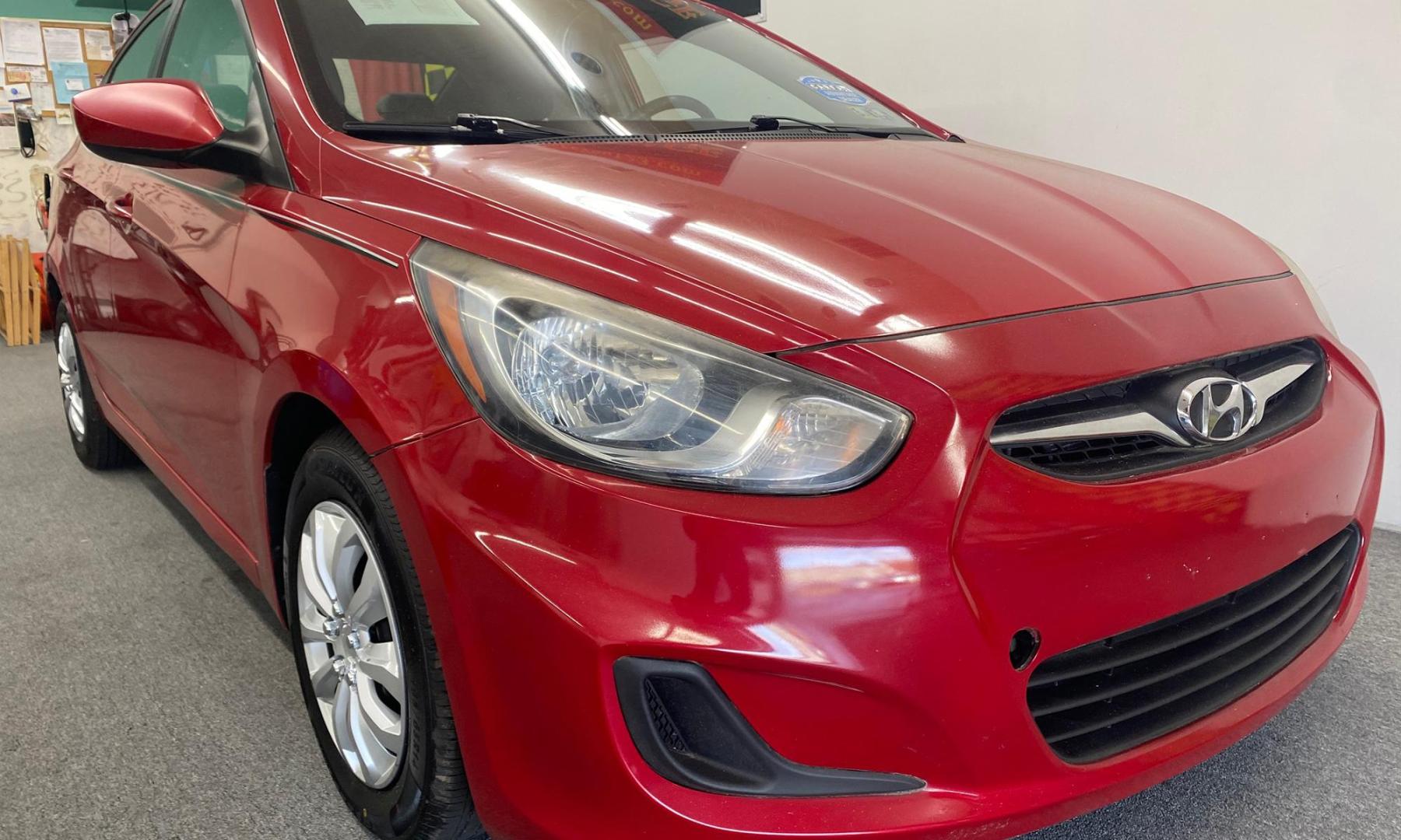 2012 RED /Tan Hyundai Accent GLS 4-Door (KMHCU4AE4CU) with an 1.6L L4 DOHC 16V engine, located at 533 S West End Blvd., Quakertown, PA, 18951, (877) 257-4995, 40.343994, -75.303604 - INCLUDED IN THE SALE PRICE OF EVERY VEHICLE: 48 Hour Money Back Guarantee 6 Month - 6,000 Mile Warranty Brand New PA State Inspection & Emission $10 Oil Changes for the Life of the Loan Complete CARFAX - Photo#2