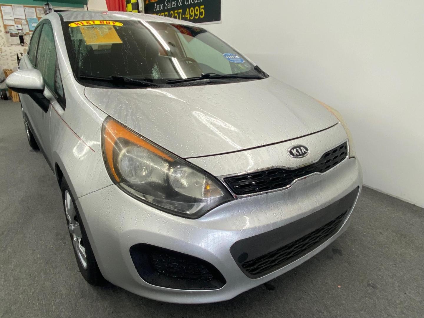 2012 SILVER /Black Kia Rio EX (KNADN5A30C6) with an 1.6L L4 DOHC 16V engine, located at 533 S West End Blvd., Quakertown, PA, 18951, (877) 257-4995, 40.343994, -75.303604 - INCLUDED IN THE SALE PRICE OF EVERY VEHICLE: 48 Hour Money Back Guarantee 6 Month - 6,000 Mile Warranty Brand New PA State Inspection & Emission $10 Oil Changes for the Life of the Loan Complete CARFAX - Photo#2