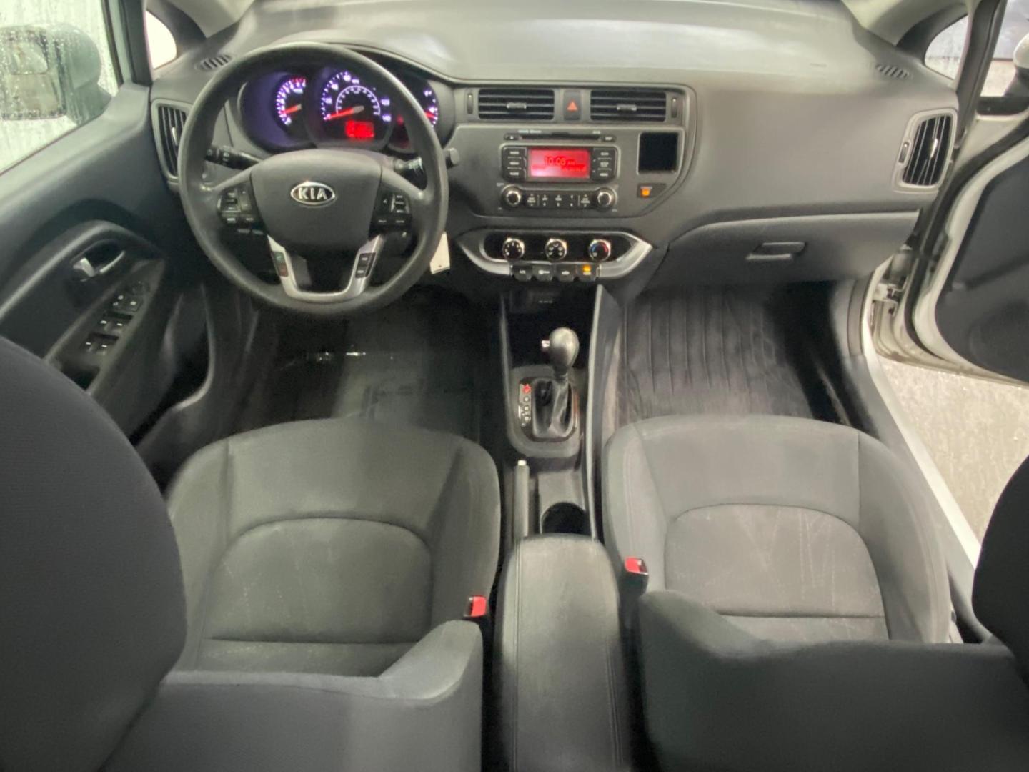 2012 SILVER /Black Kia Rio EX (KNADN5A30C6) with an 1.6L L4 DOHC 16V engine, located at 533 S West End Blvd., Quakertown, PA, 18951, (877) 257-4995, 40.343994, -75.303604 - INCLUDED IN THE SALE PRICE OF EVERY VEHICLE: 48 Hour Money Back Guarantee 6 Month - 6,000 Mile Warranty Brand New PA State Inspection & Emission $10 Oil Changes for the Life of the Loan Complete CARFAX - Photo#6