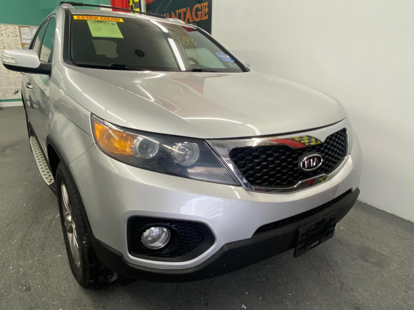 2012 Kia Sorento EX 4WD (5XYKUCA69CG) with an 2.4L L4 DOHC 16V engine, 6-Speed Automatic transmission, located at 533 S West End Blvd., Quakertown, PA, 18951, (877) 257-4995, 40.343994, -75.303604 - INCLUDED IN THE SALE PRICE OF EVERY VEHICLE: 48 Hour Money Back Guarantee 6 Month - 6,000 Mile Warranty Brand New PA State Inspection & Emission $10 Oil Changes for the Life of the Loan Complete CARFAX - Photo#2