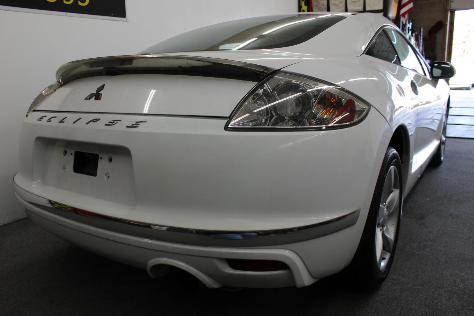 2009 WHITE /Black Mitsubishi Eclipse GS (4A3AK24F99E) with an 2.4L L4 SOHC 16V engine, located at 533 S West End Blvd., Quakertown, PA, 18951, (877) 257-4995, 40.343994, -75.303604 - INCLUDED IN THE SALE PRICE OF EVERY VEHICLE: 48 Hour Money Back Guarantee 6 Month - 6,000 Mile Warranty Brand New PA State Inspection & Emission $10 Oil Changes for the Life of the Loan Complete CARFAX - Photo#3