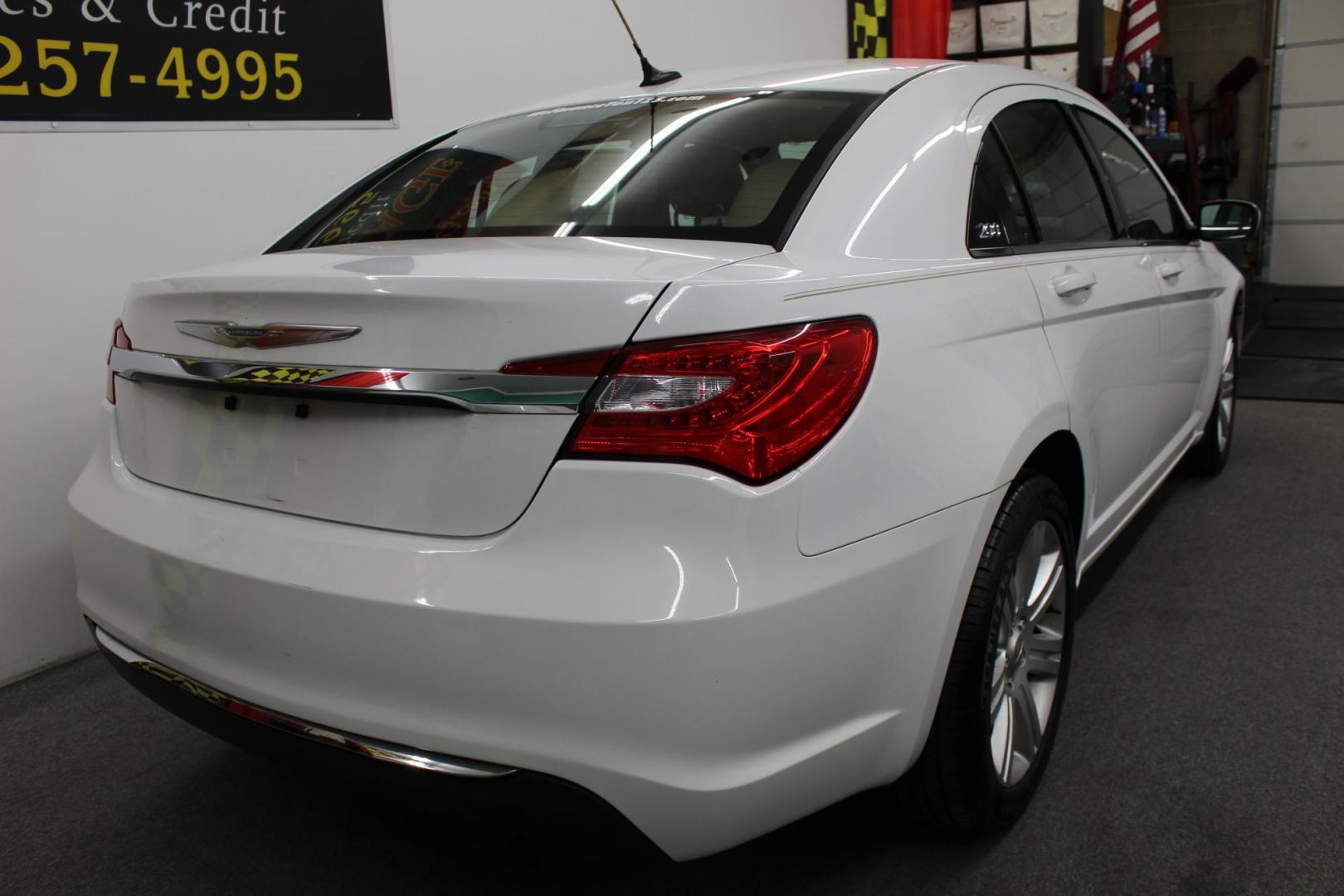 2013 WHITE /Tan Chrysler 200 LX (1C3CCBABXDN) with an 2.4L L4 DOHC 16V engine, 6-Speed Automatic transmission, located at 533 S West End Blvd., Quakertown, PA, 18951, (877) 257-4995, 40.343994, -75.303604 - INCLUDED IN THE SALE PRICE OF EVERY VEHICLE: 48 Hour Money Back Guarantee 6 Month - 6,000 Mile Warranty Brand New PA State Inspection & Emission $10 Oil Changes for the Life of the Loan Complete CARFAX - Photo#3