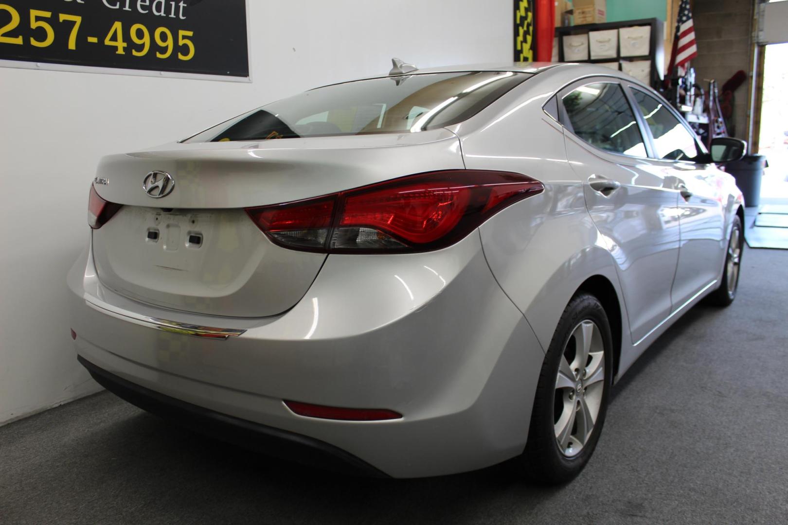 2016 SILVER /GRAY Hyundai Elantra Limited (5NPDH4AE6GH) with an 1.8L L4 DOHC 16V engine, 6-Speed Automatic transmission, located at 533 S West End Blvd., Quakertown, PA, 18951, (877) 257-4995, 40.343994, -75.303604 - INCLUDED IN THE SALE PRICE OF EVERY VEHICLE: 48 Hour Money Back Guarantee 6 Month - 6,000 Mile Warranty Brand New PA State Inspection & Emission $10 Oil Changes for the Life of the Loan Complete CARFAX - Photo#3